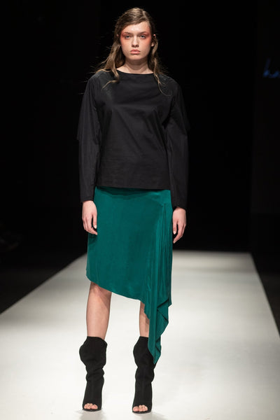 Curved line skirt